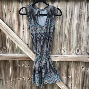 Viereck Geometric Sleeveless Tie Dress